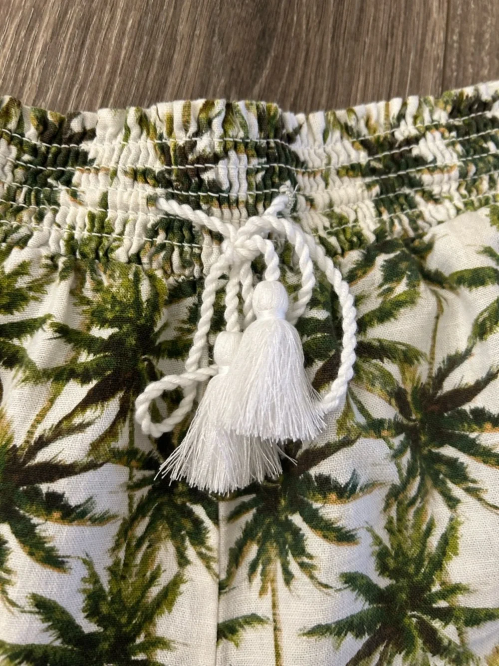 Linen Blend Palm Print Women’s Drawstring Shorts - Briggs XL